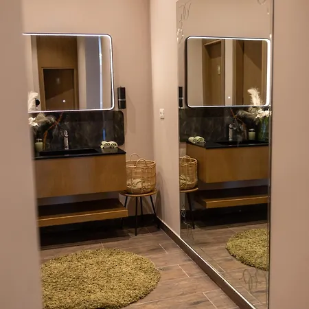 Kan Inn Hotel 5*