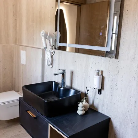 Kan Inn 5*